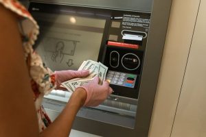 What Is a Fixed Deposit? Pros, Cons & 2025 Western Trends