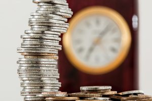 How U.S. Interest Rate Hikes and Cuts Impact the World in 2025
