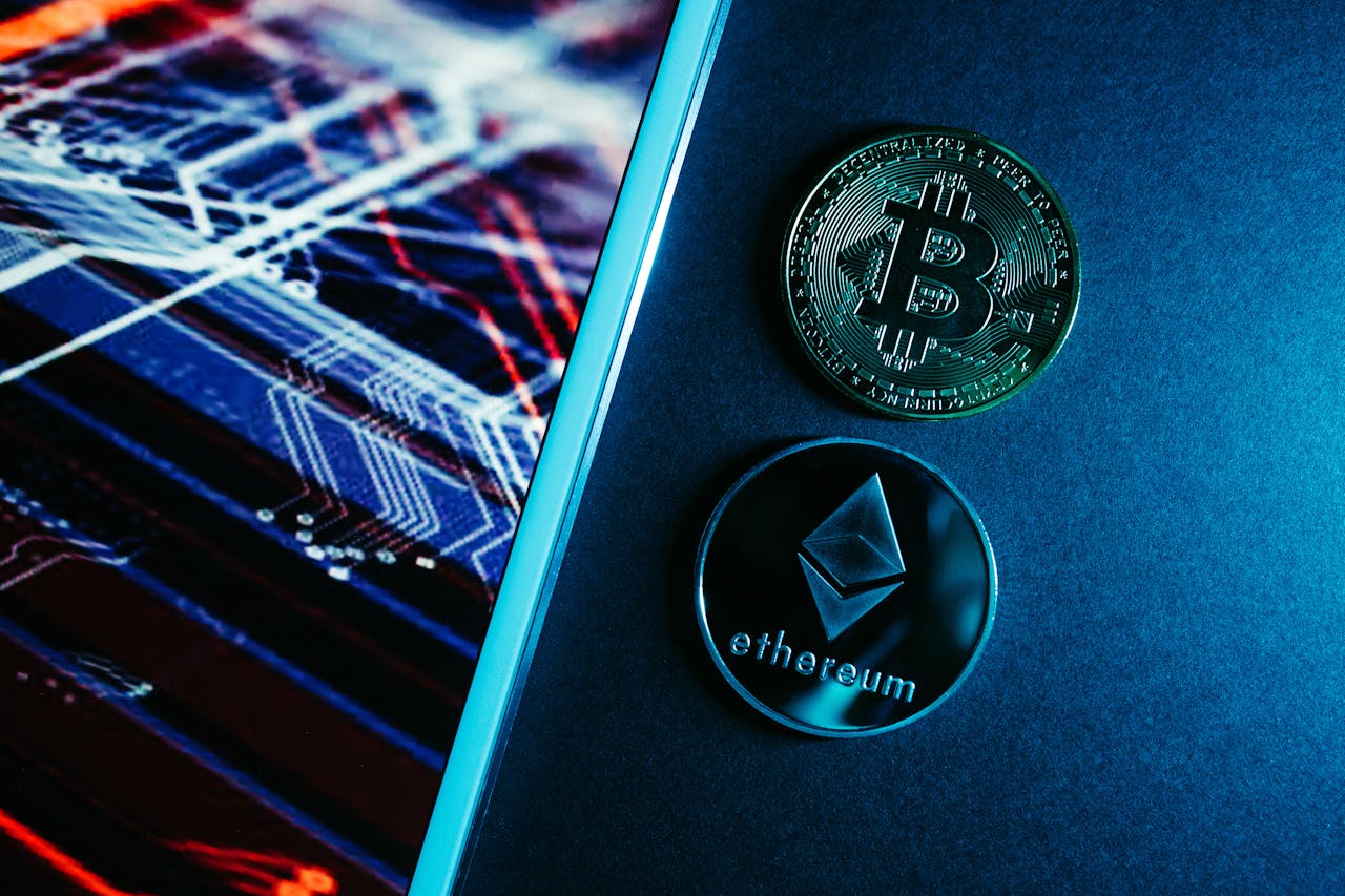 Top Crypto Exchanges Compared in 2025: Binance, Coinbase, OKX, Bybit, and Kraken