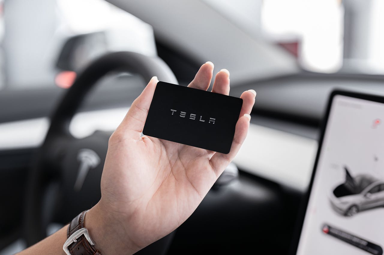 Who Owns Your Tesla FSD? 2025 Licensing Shifts Raise Ownership Questions
