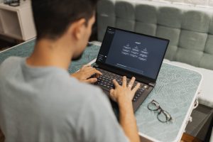 AI Chatbot Scams in 2025: Real Cases and Practical Protection Tips