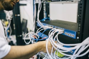 How to Spot Fake Customer Service and Tech Support Scams in 2025
