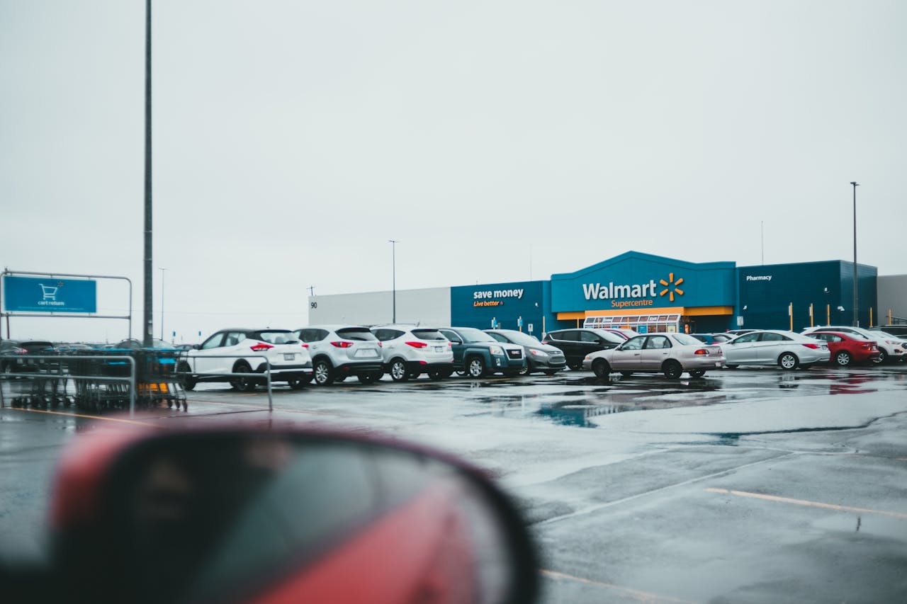 How Walmart Became the World's Largest Retailer: Full History