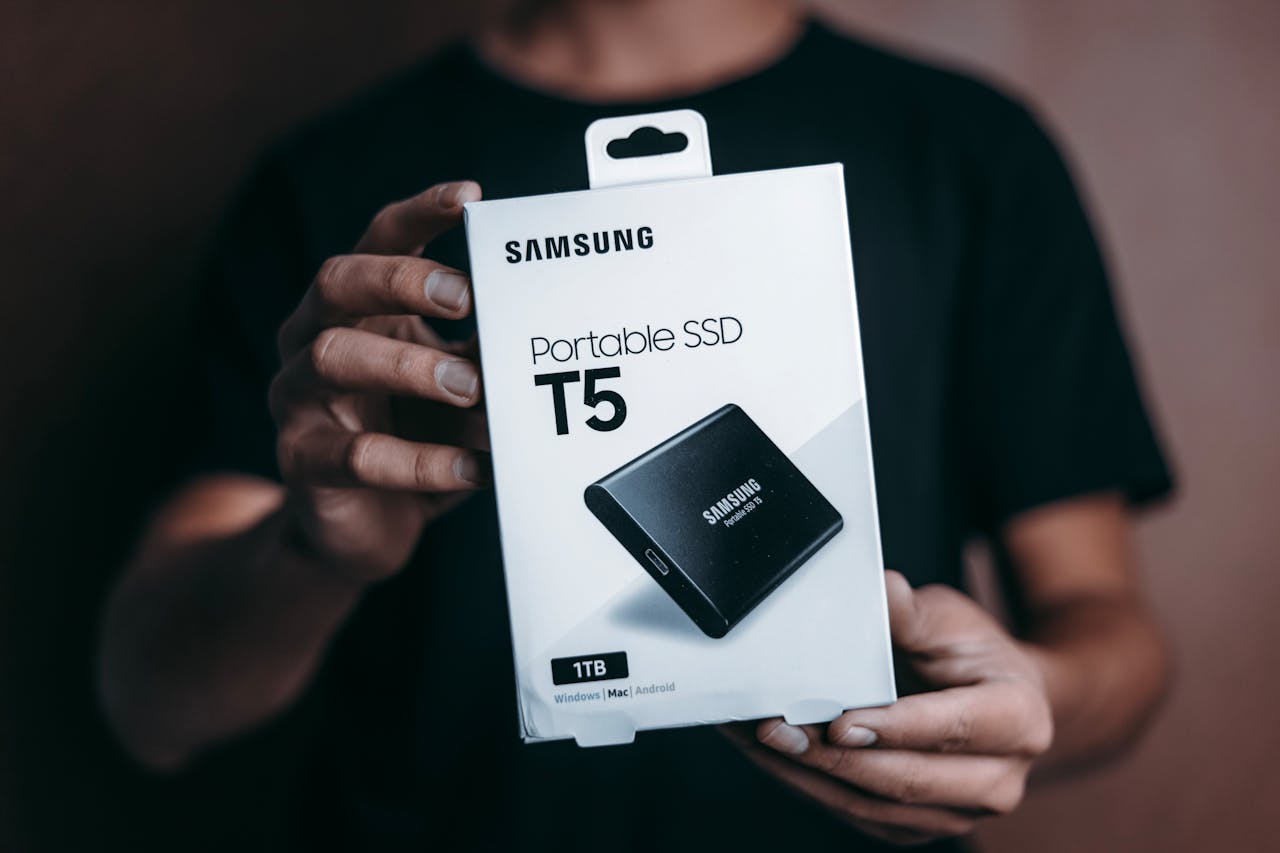 How Samsung Electronics Rose from Home Appliances to Global Tech Leader