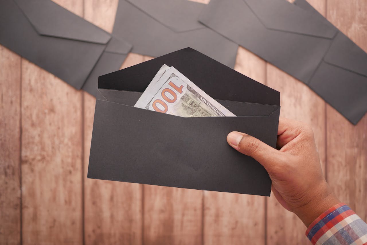 Cross-Border Remittance and Overseas Investment Scam Prevention Tips